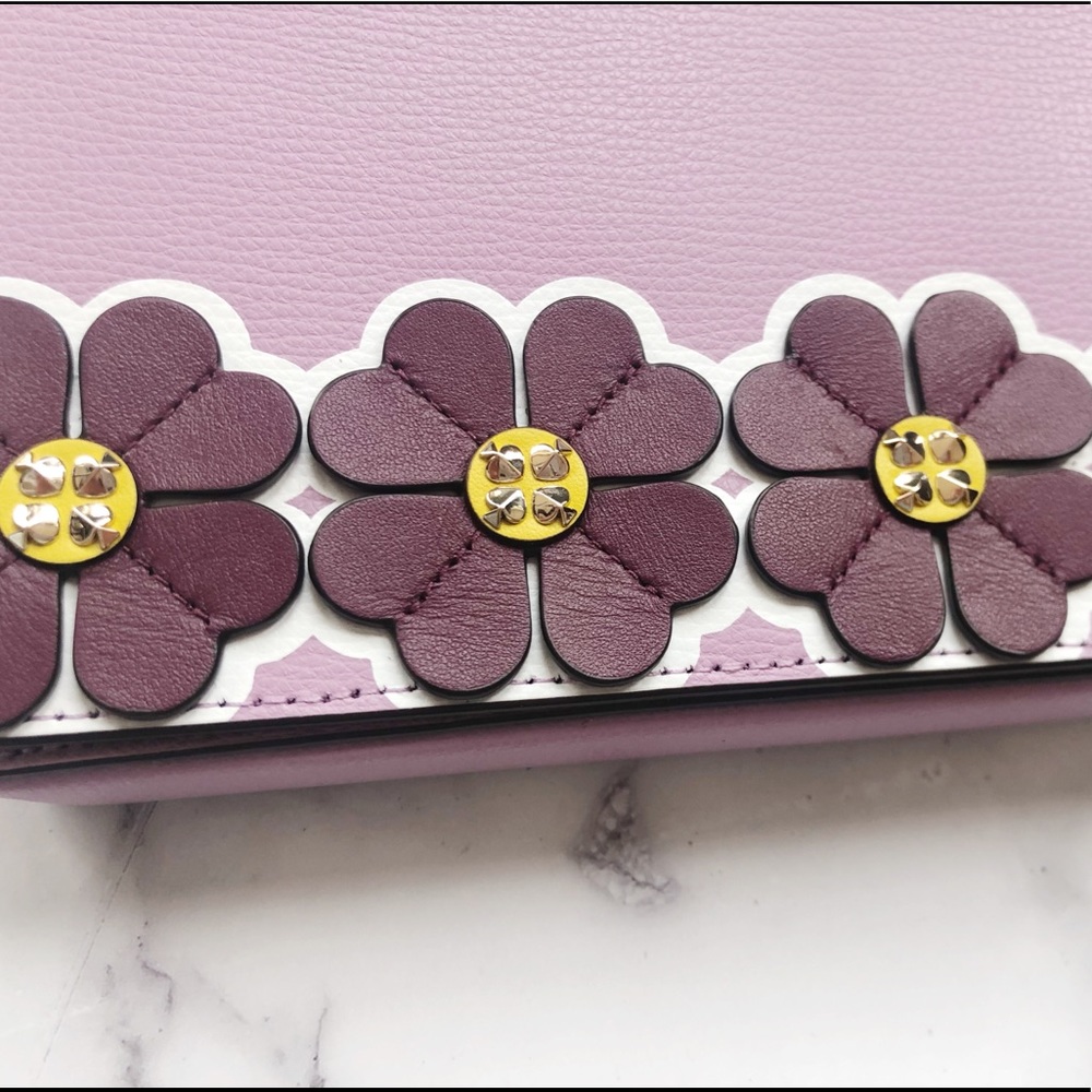 🔥LASTONE🔥NWT Kate Spade Flower Chain Crossbody - Picture 2 of 6